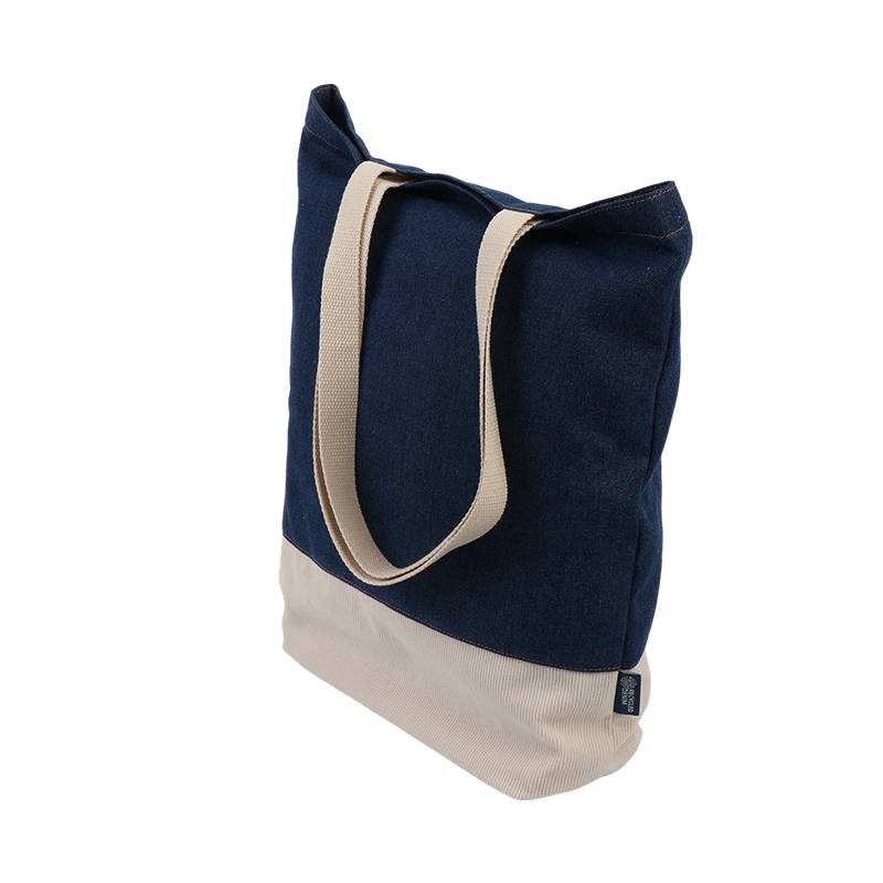 B92 - Bolso de mano con doble ortografía